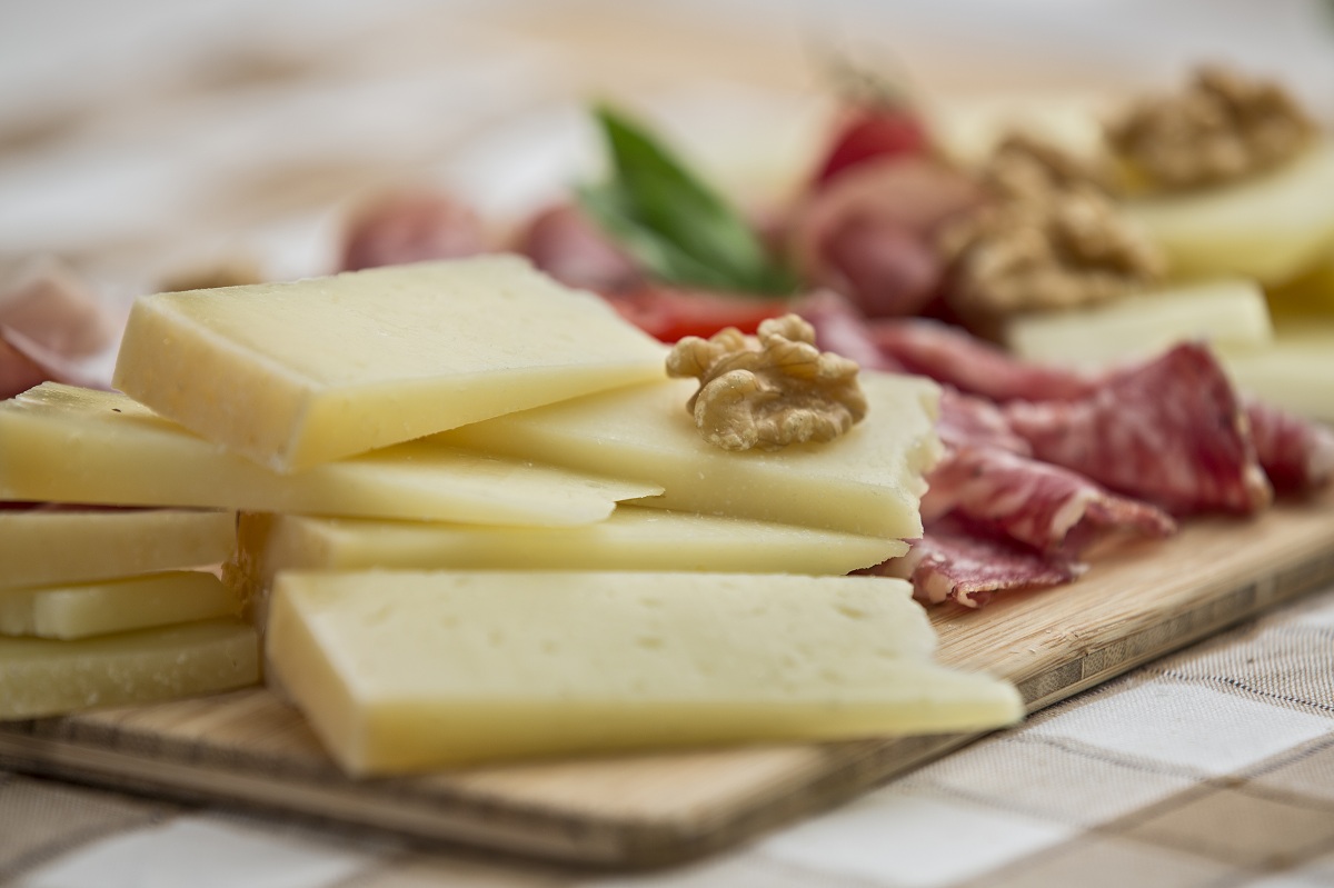 Con salumi