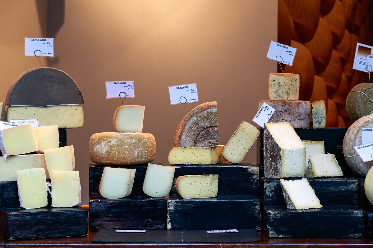 mercato formaggi biologico