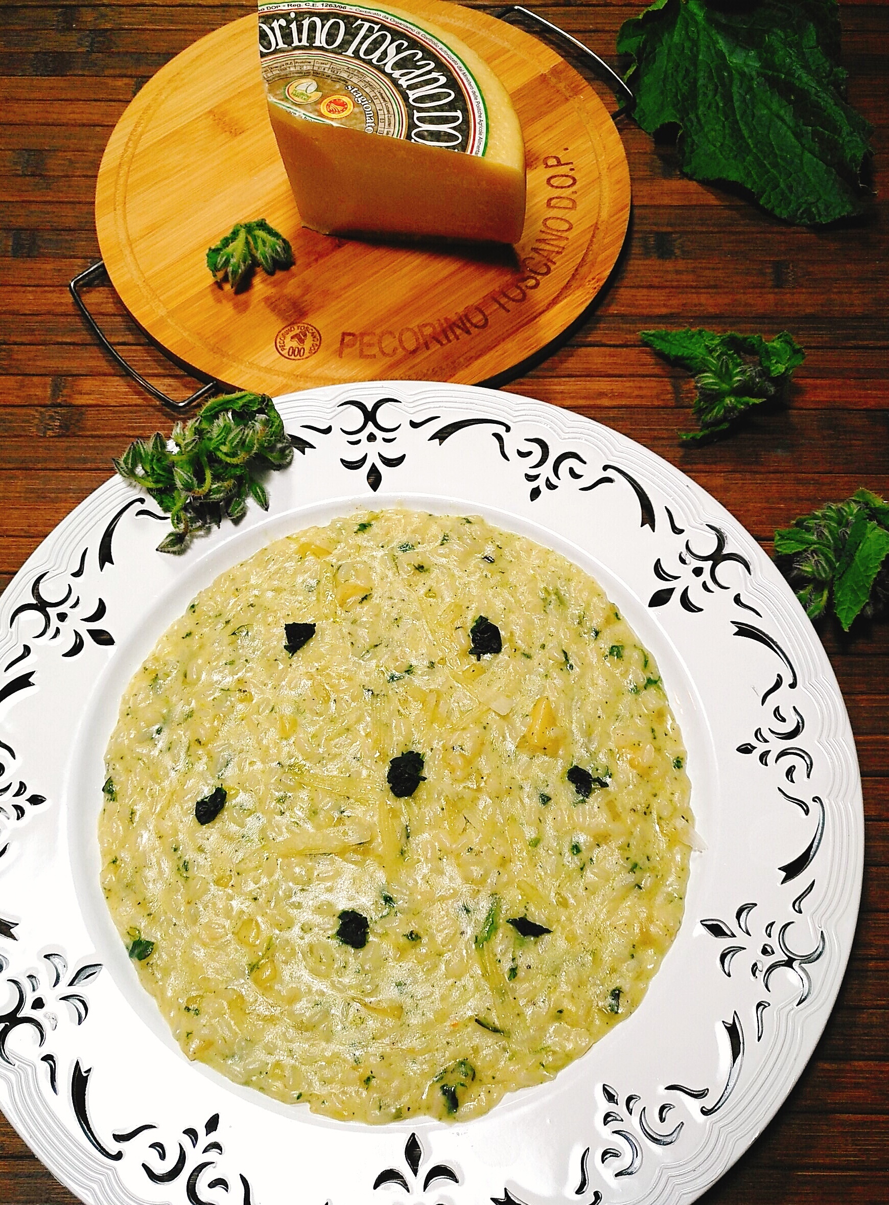 Risotto-con-Pecorino-Toscano-DOP-e-borragine