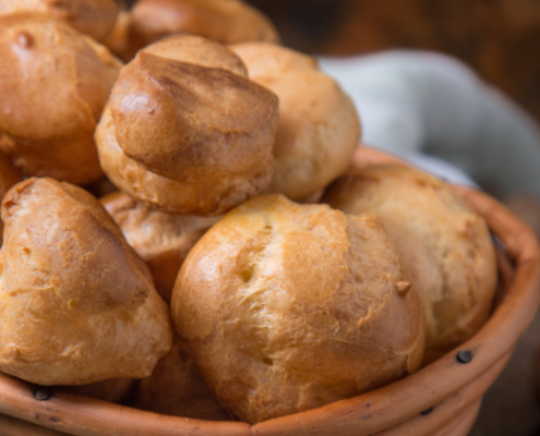 Bignole al cacao con Pecorino Toscano DOP