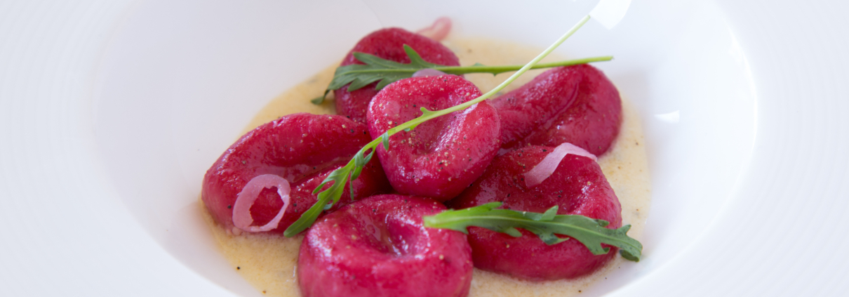 Gnocchi di barbabietola con Pecorino Toscano DOP