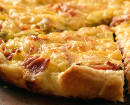 Torta salata con Pecorino Toscano DOP e pancetta affumicata